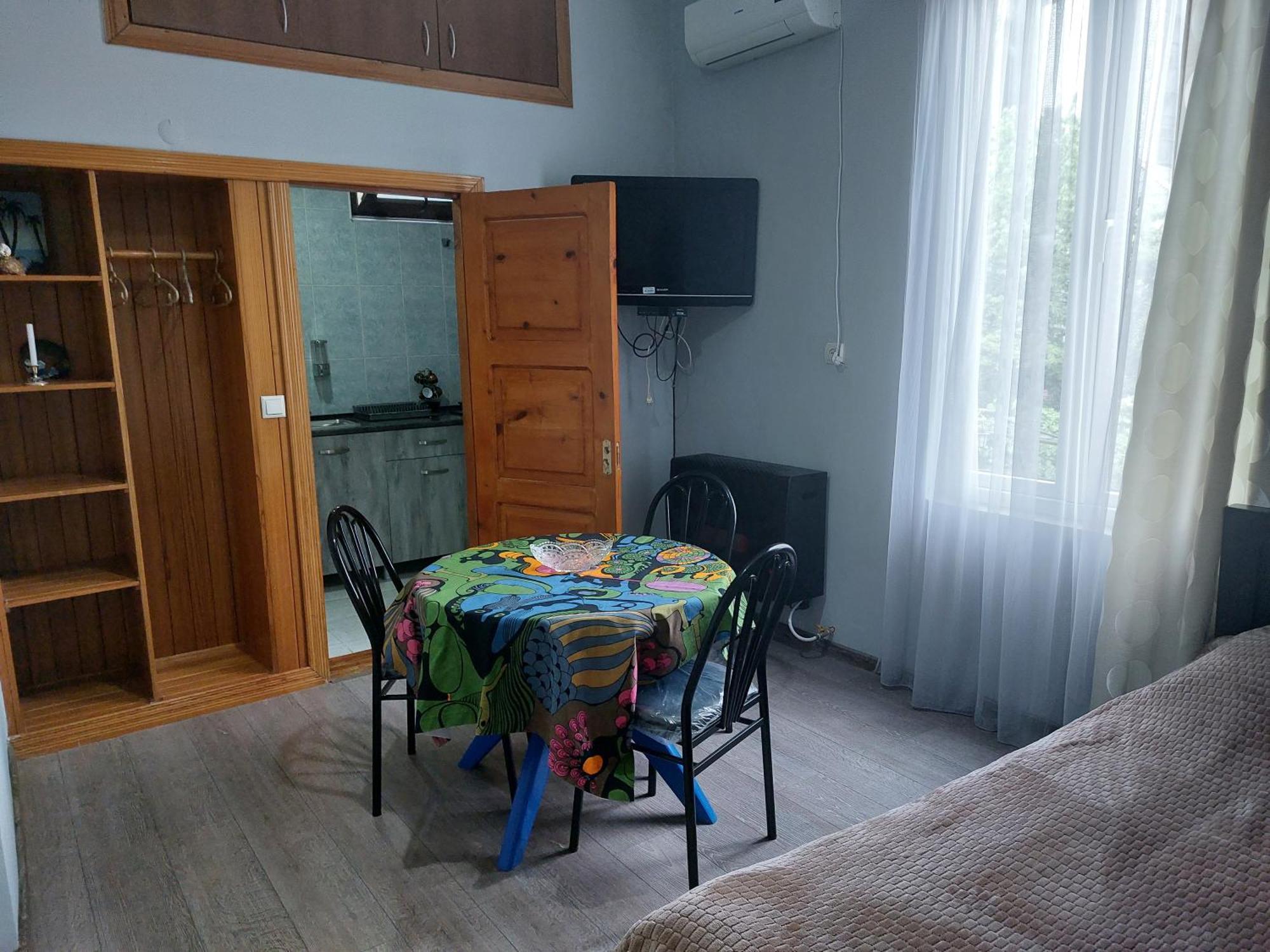 Hotel Sunny House Kobuleti Habitación foto